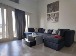 2BR Amwaj Terrazza & Piscina